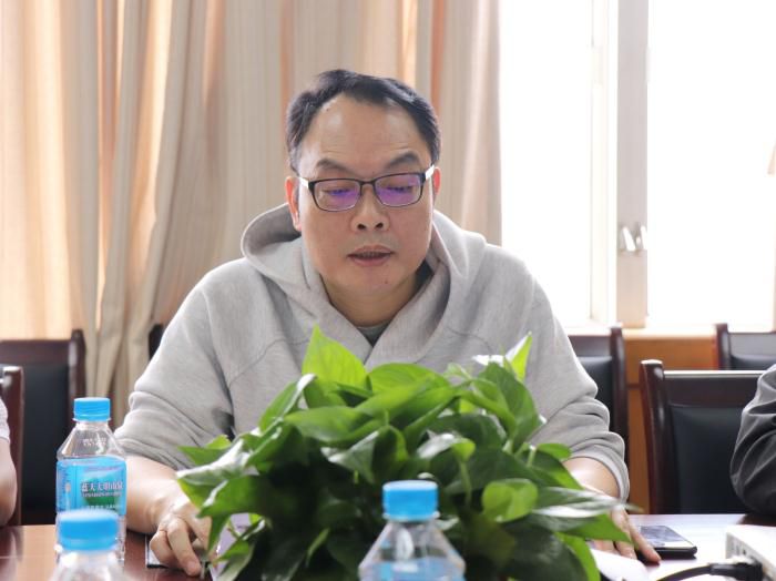 6周兴耀出席并讲话。。。。。。谭倩文 摄_700x524.jpg