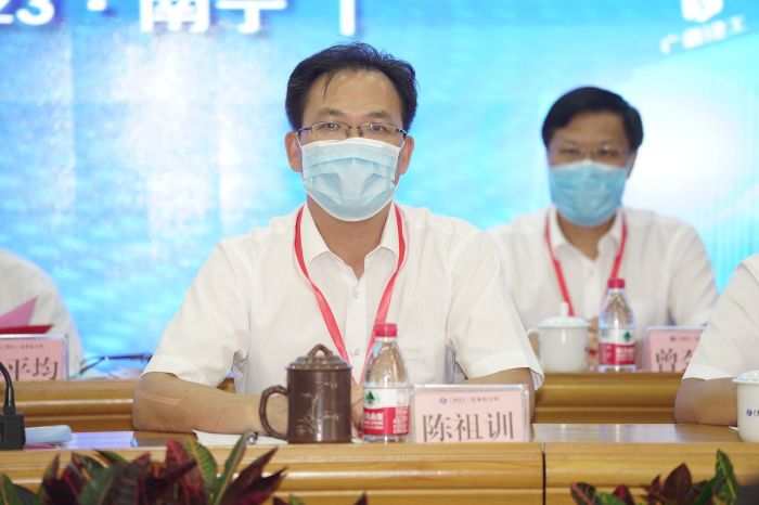 陈祖训讲话 王平顶山 摄.jpg