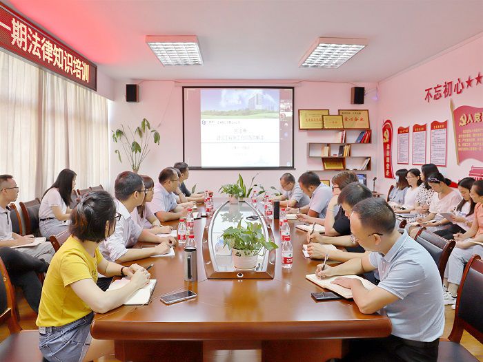 培训现场。。。。。。。。杨钰 摄.jpg