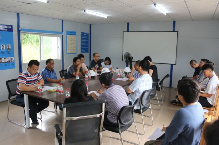 41会议现场。。。。。张钊林 摄.jpg