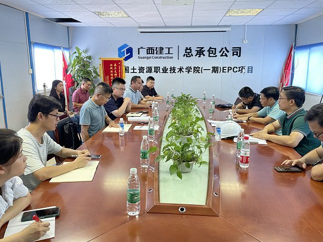 会议现场。。。。。刘博群 摄（建图）.jpg