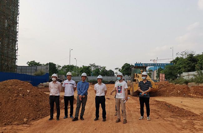 查抄现场。。。。。。。陈柳林 摄（建图）.jpg