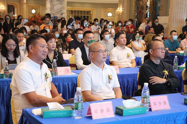 邓少新旁观项目宣传影像。。。。。。。周煜川 摄（建图）.jpg