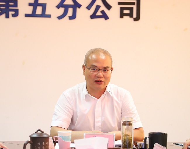 邓少新讲话。。。。。。。杨钰 摄（建图）.jpg