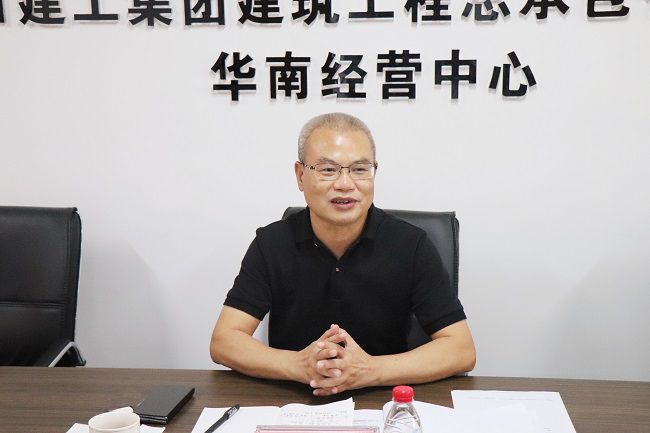 邓少新在会上讲话。。。。。。。。周煜川 摄（建图）.jpg