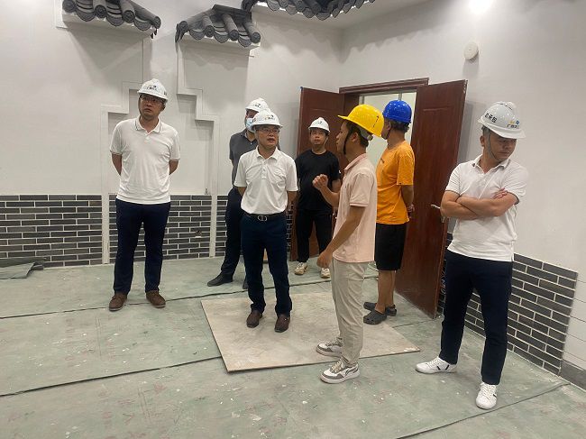 领导现场。。。。。。赵龙斌 摄（建图）.jpg
