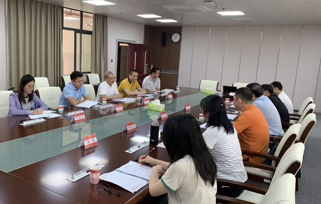 会议现场。。。。。。。符镐麟 摄（建图）.png