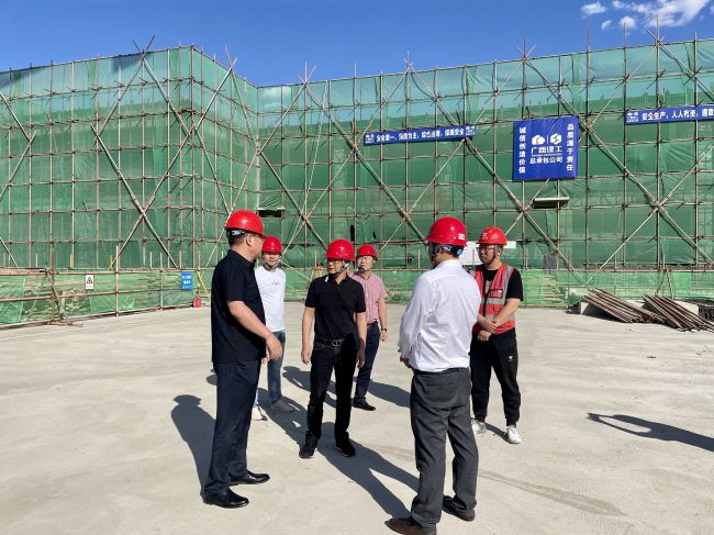 现场调延祝。。。。。关惠琳 摄（建图）.jpg