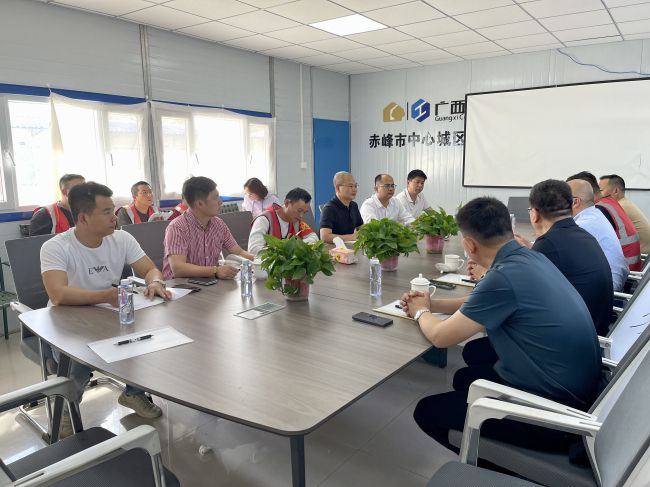 会议现场。。。。。。关惠琳 摄（建图）.jpg