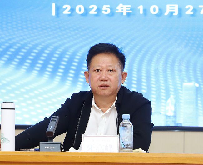 1761612562988009.jpg 牙顶峰讲话 建图.jpg