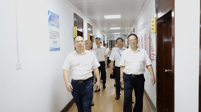 参观办公场所（建图版）.jpg
